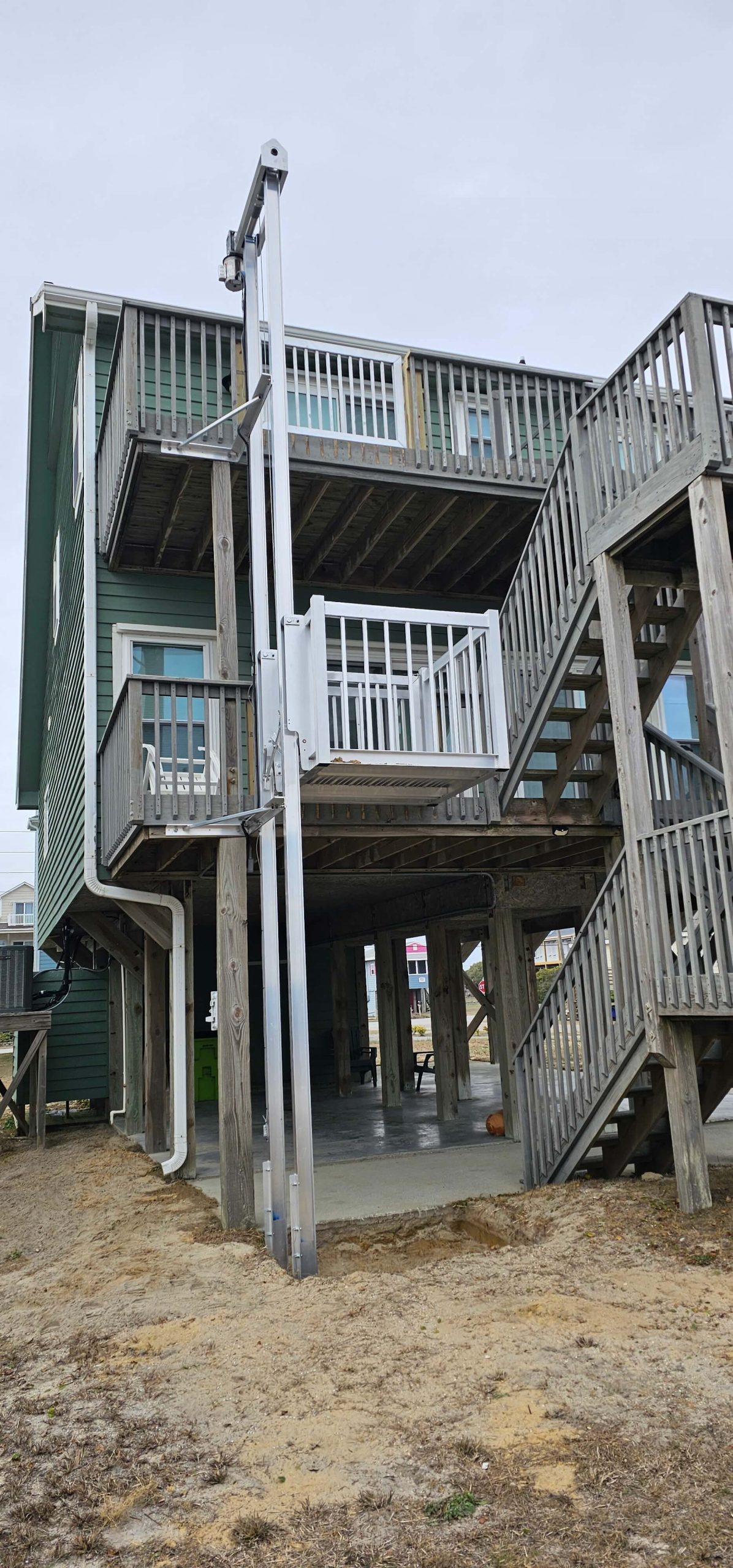 outdoor residential lift