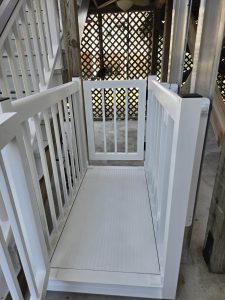 outdoor residential lift