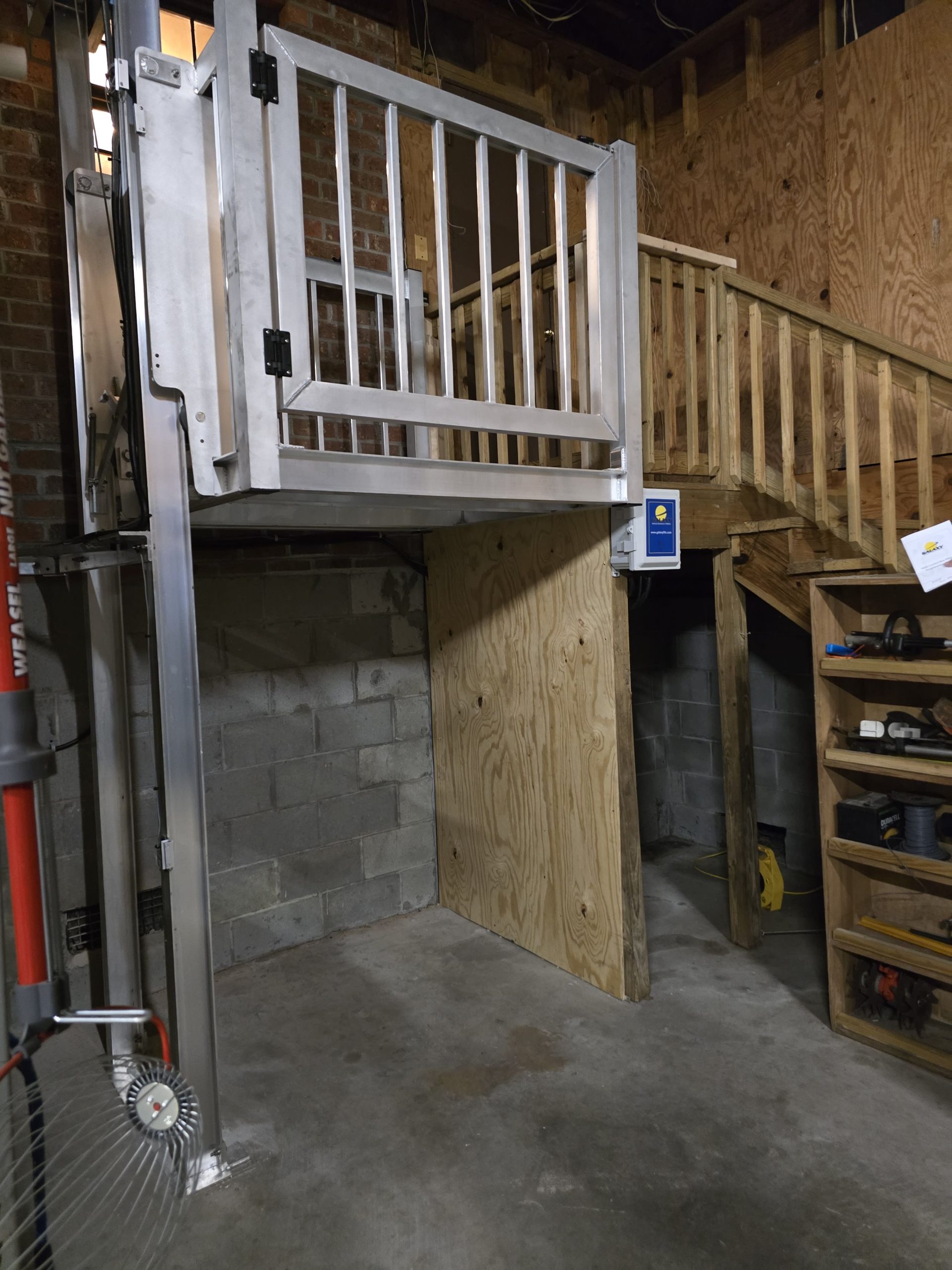 outdoor residential lift