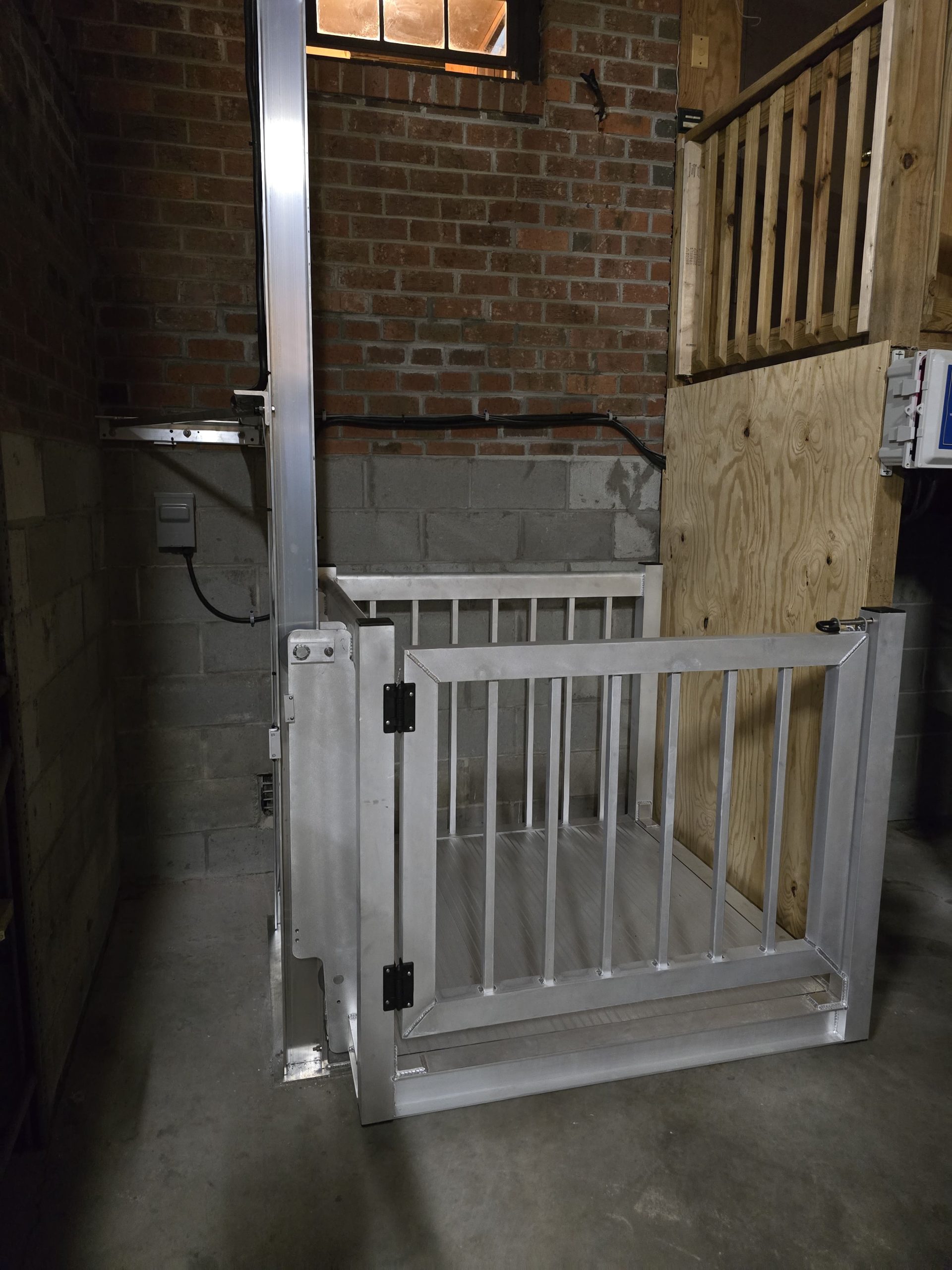 outdoor residential lift