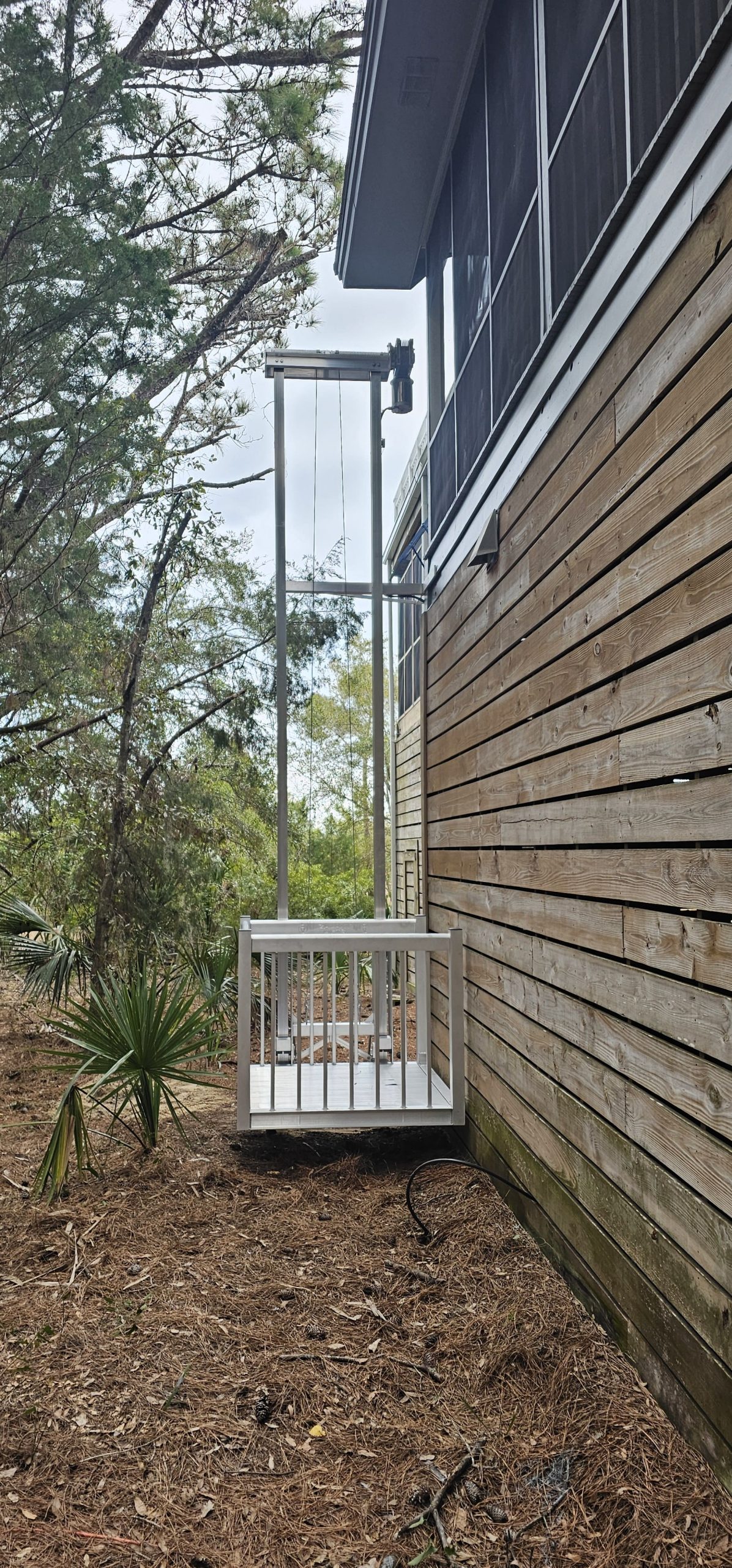 outdoor residential lift