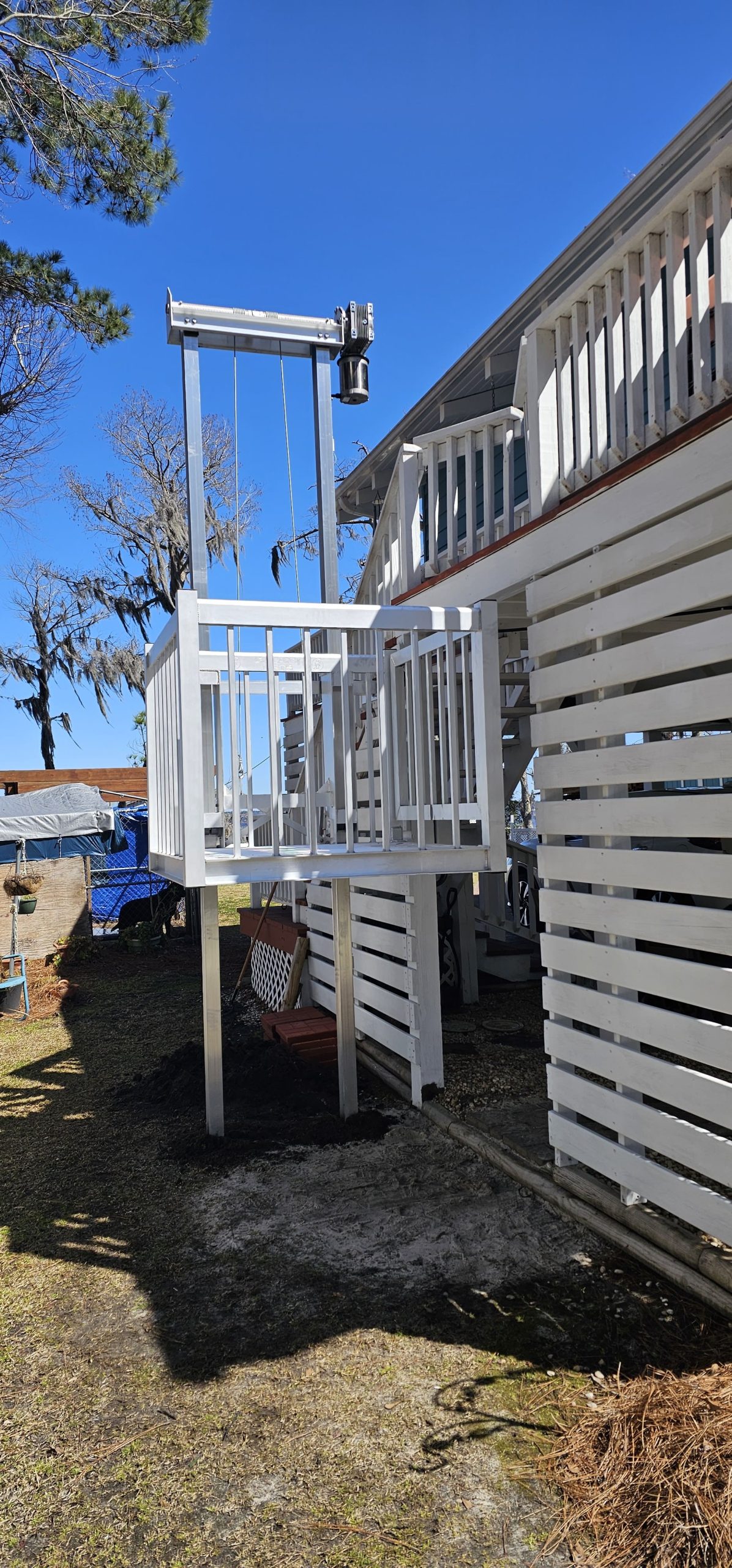outdoor residential lift